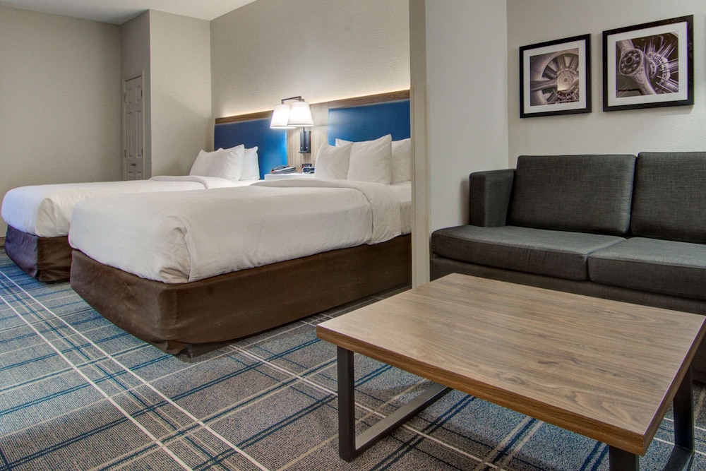 Comfort Suites Newport News Airport VA 18/46