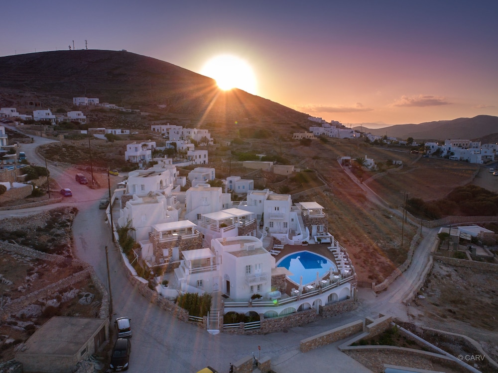ASPALATHRAS WHITE HOTEL 34/50
