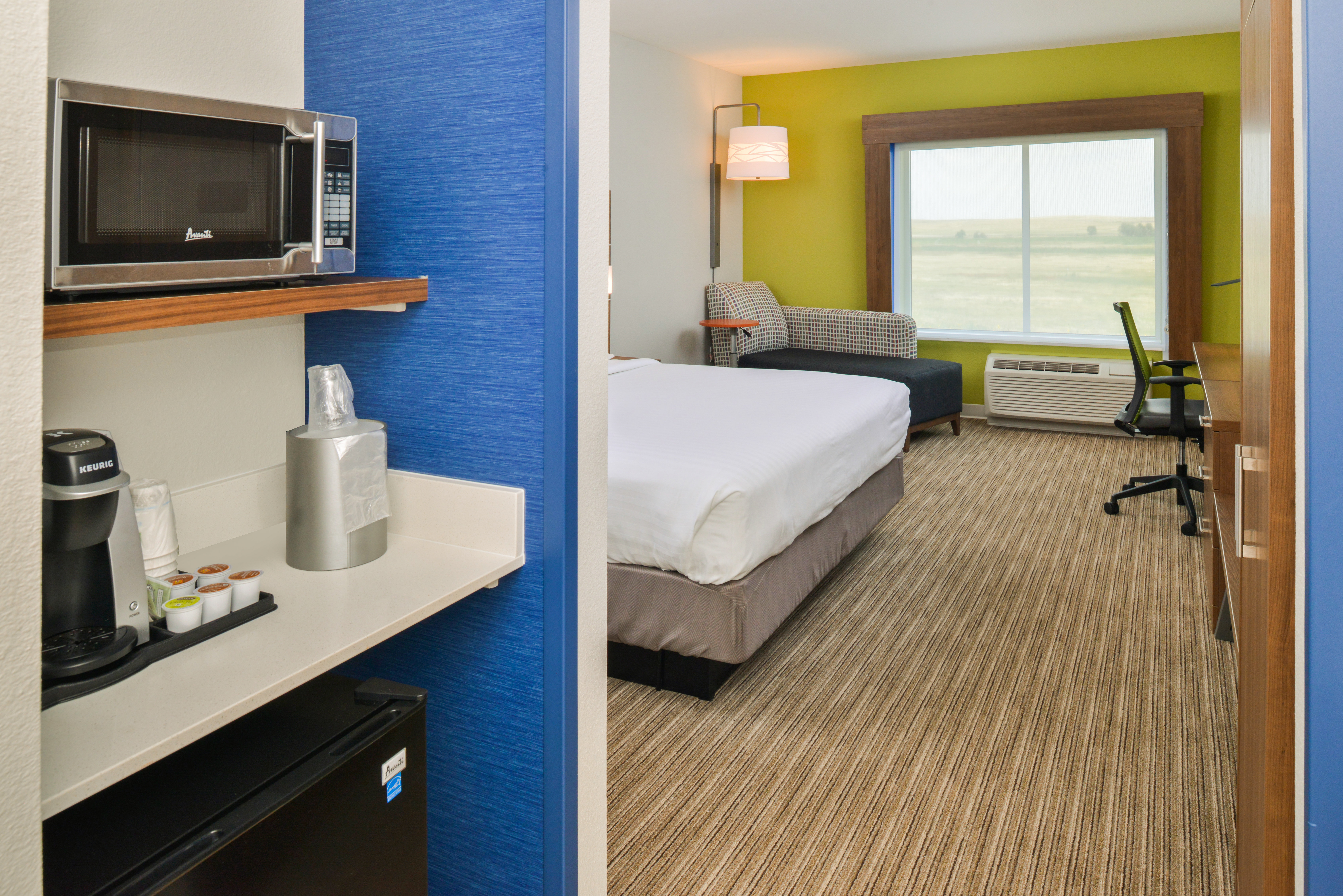 Holiday Inn Express Suites Chadron 26/76