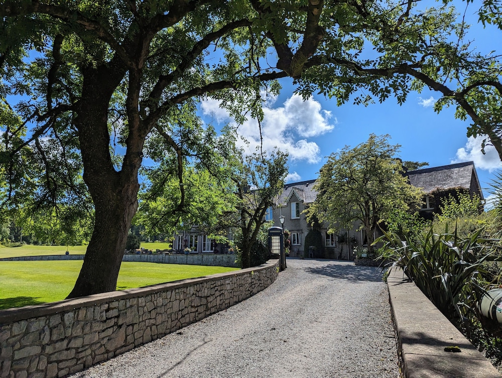 Parc Le Breos House 47/50