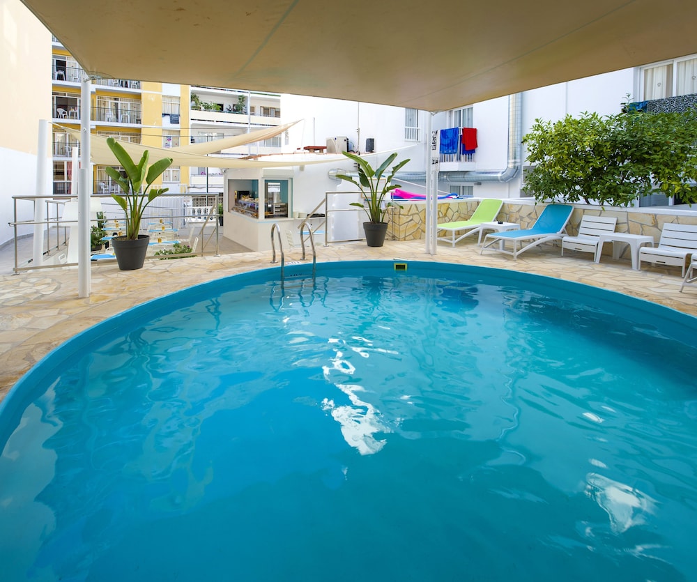 Hotel Vibra Lei Ibiza 35/40