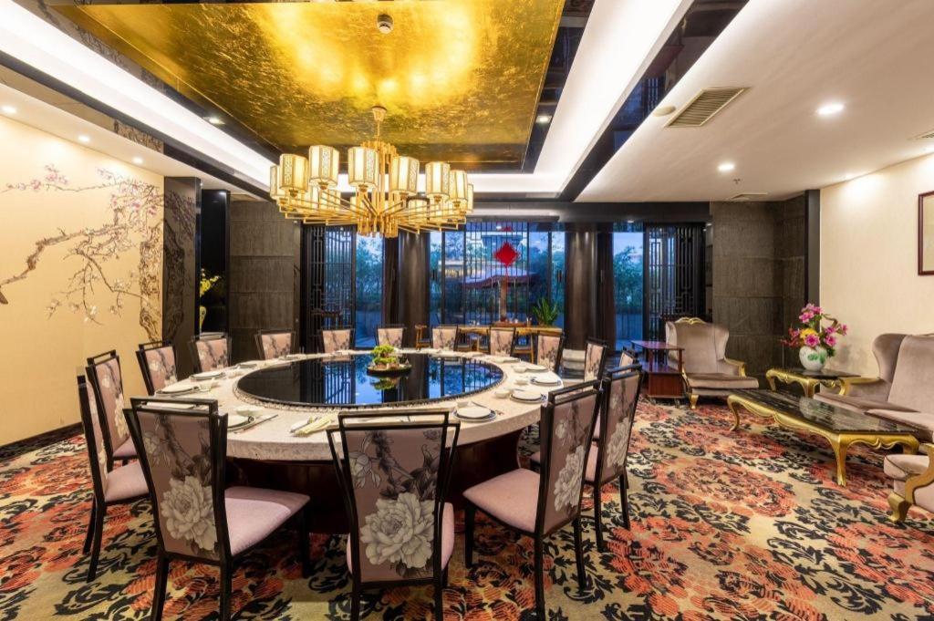Park Lane Hotel 45/51