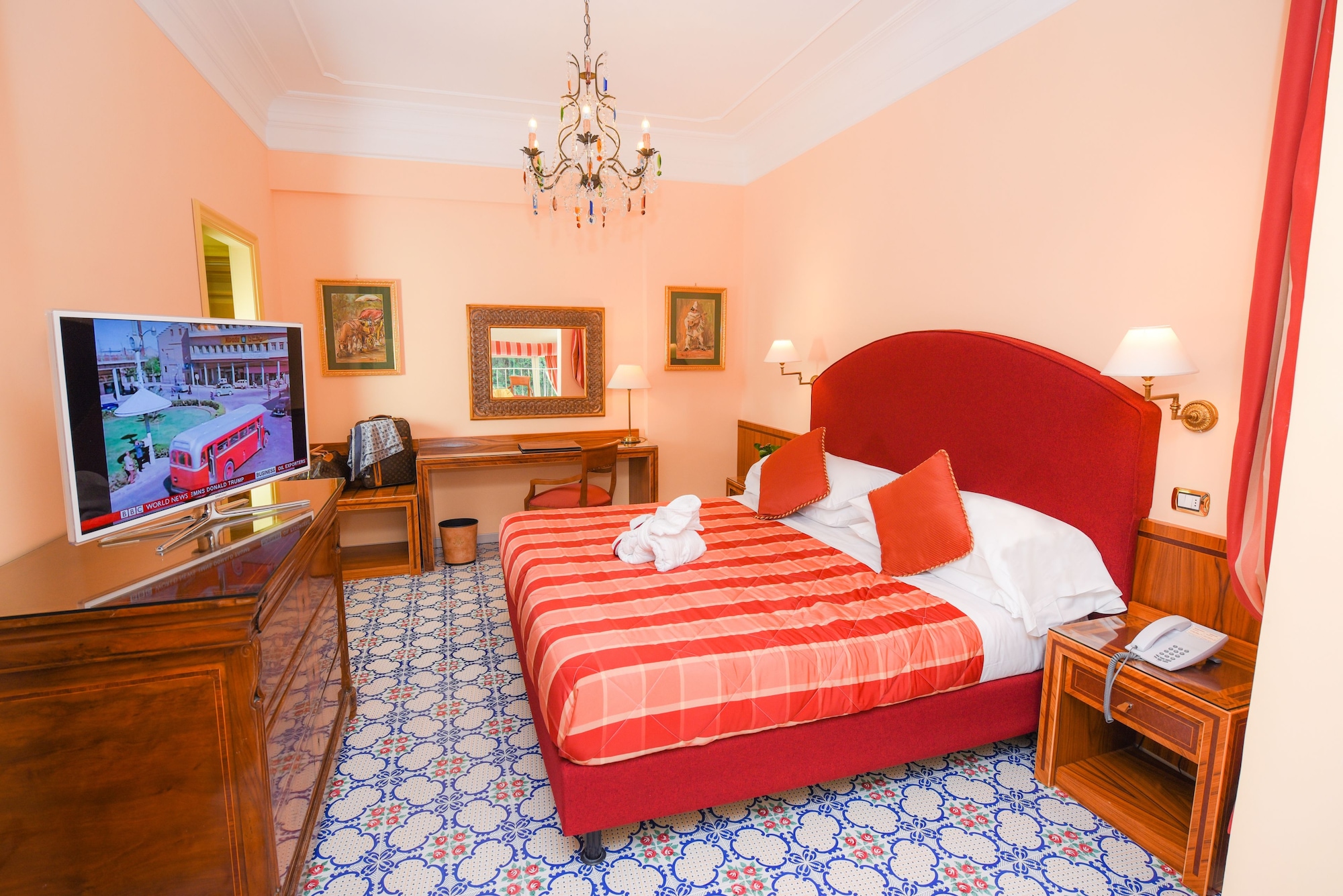 FAMILY SUITE, VALLEY VIEW, JETTED TUB