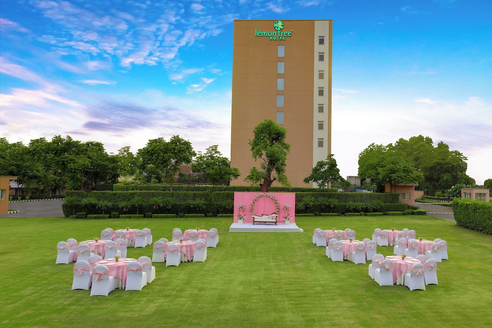 Lemon Tree Hotel Sohna Road 47/50