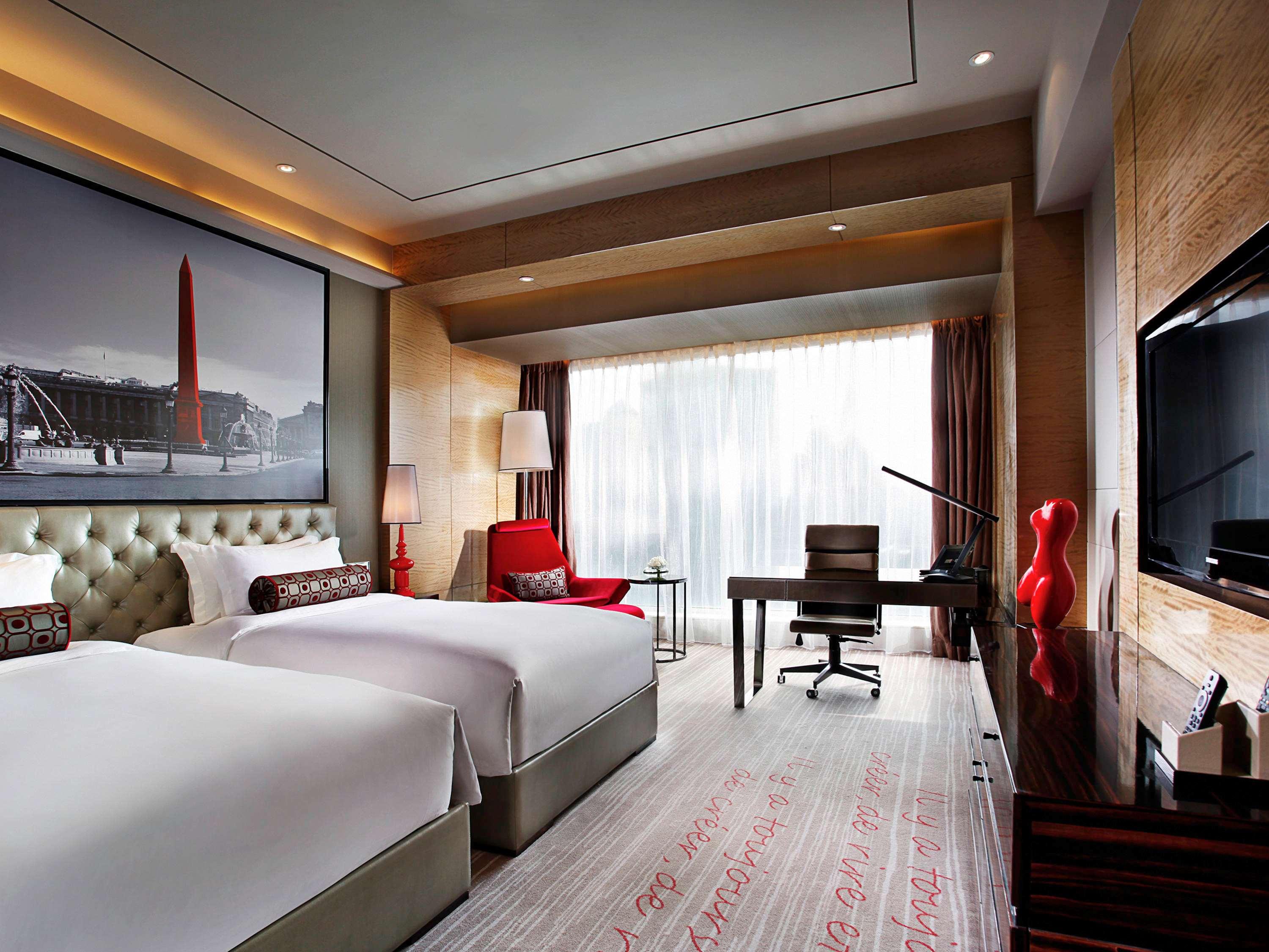 غرفة ديلوكس بسريرين منفصلين، Sofitel Guangzhou Sunrich 2/6