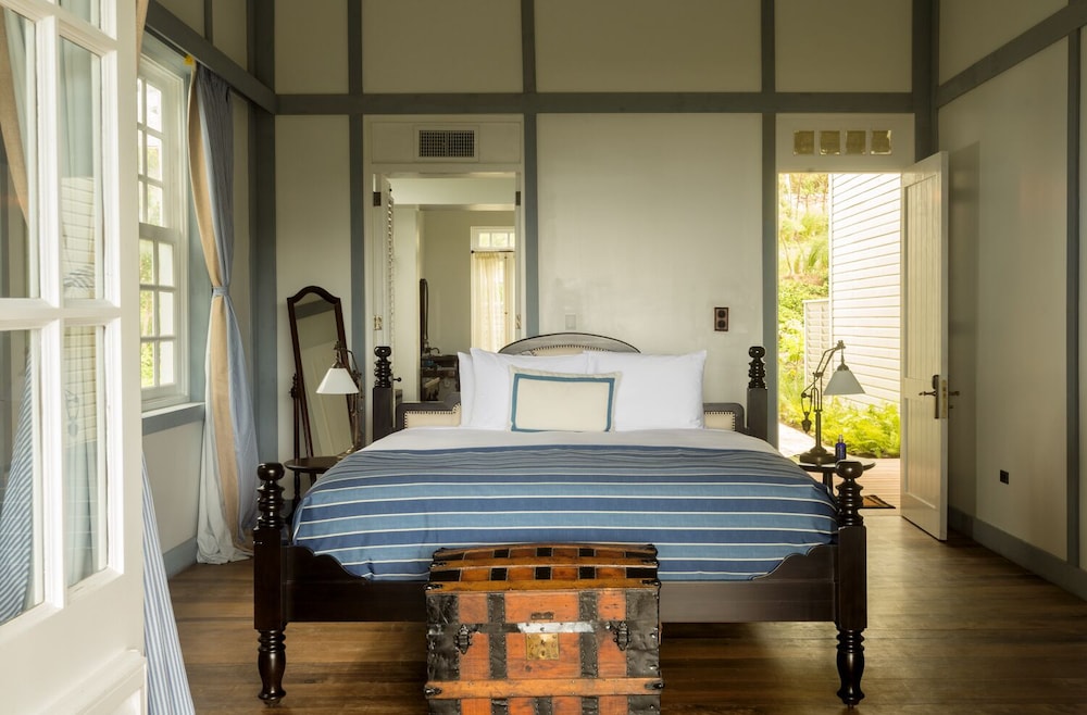 3 Bedrooms, Luxury, Villa, 2 King Beds, 2 Queen Beds, with Pool، BELLE MONT FARM 5/6
