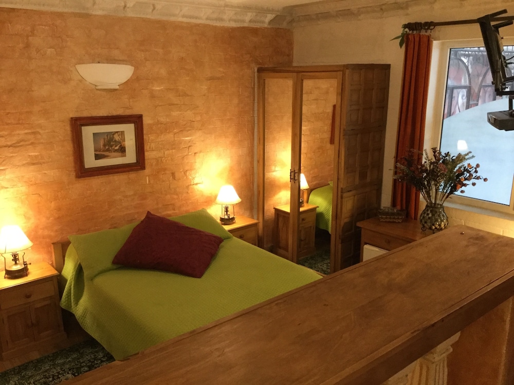 Boutique Hotel Antinea 40/76