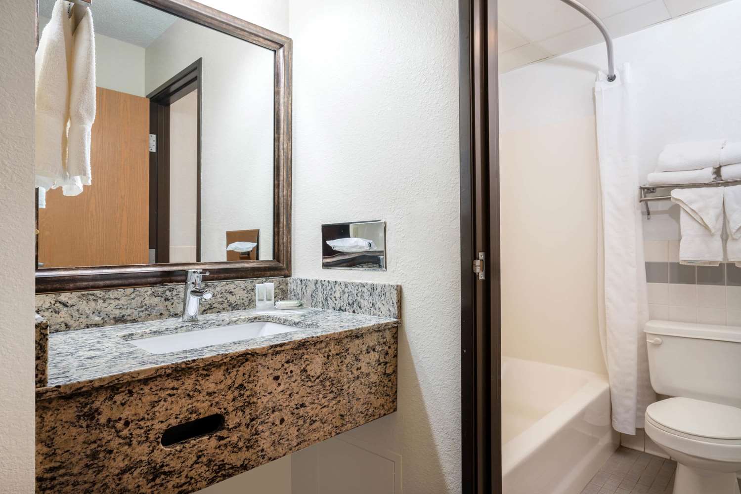 Americinn By Wyndham Park Rapids 18/19