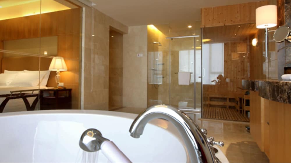Hotel Paris Pan-Island 21/22