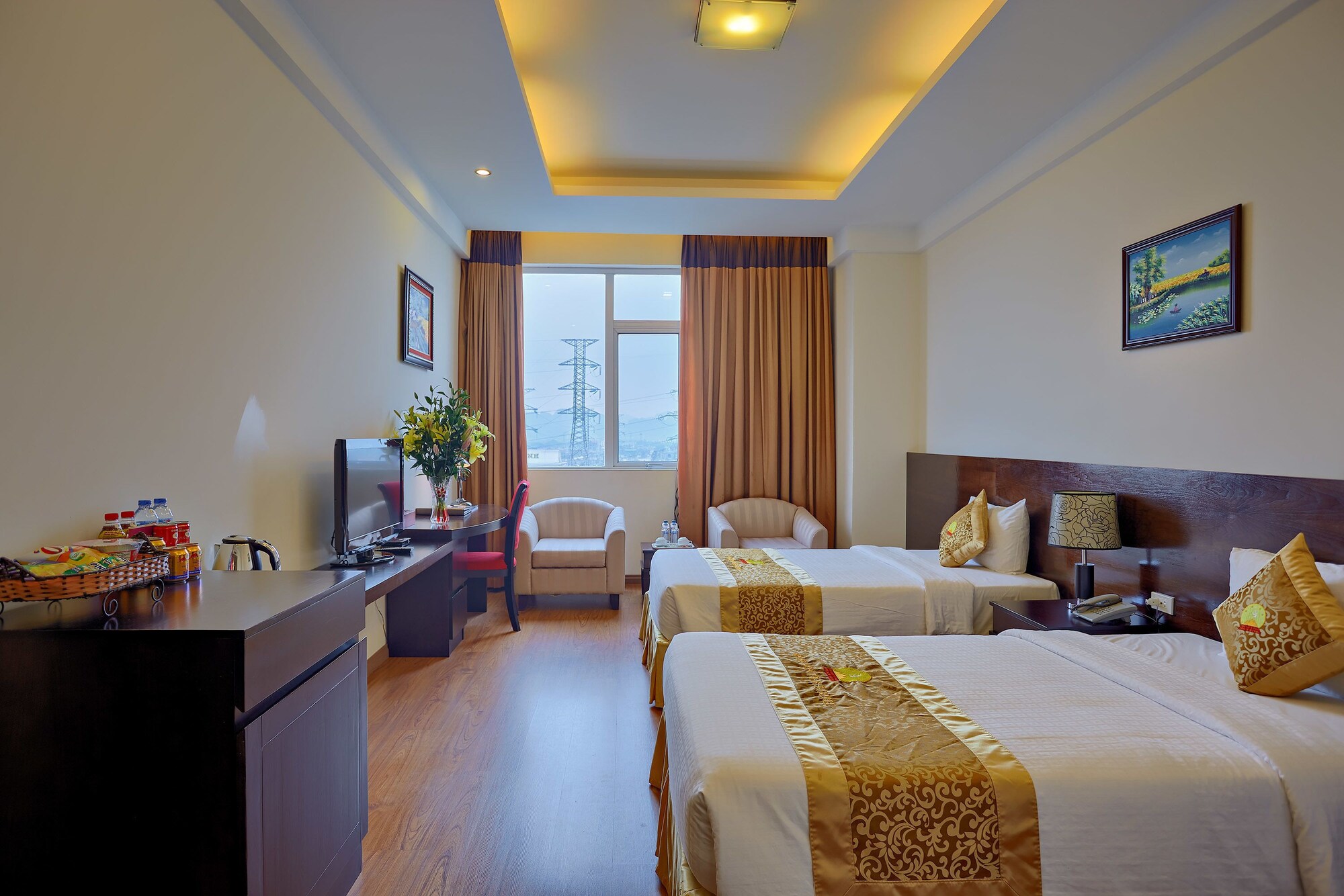 Senior, Family, Queen and Twin Beds، Hoang Son Peace Hotel 10/10