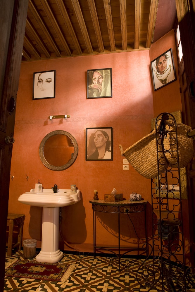 Riad Al Bartal 40/50