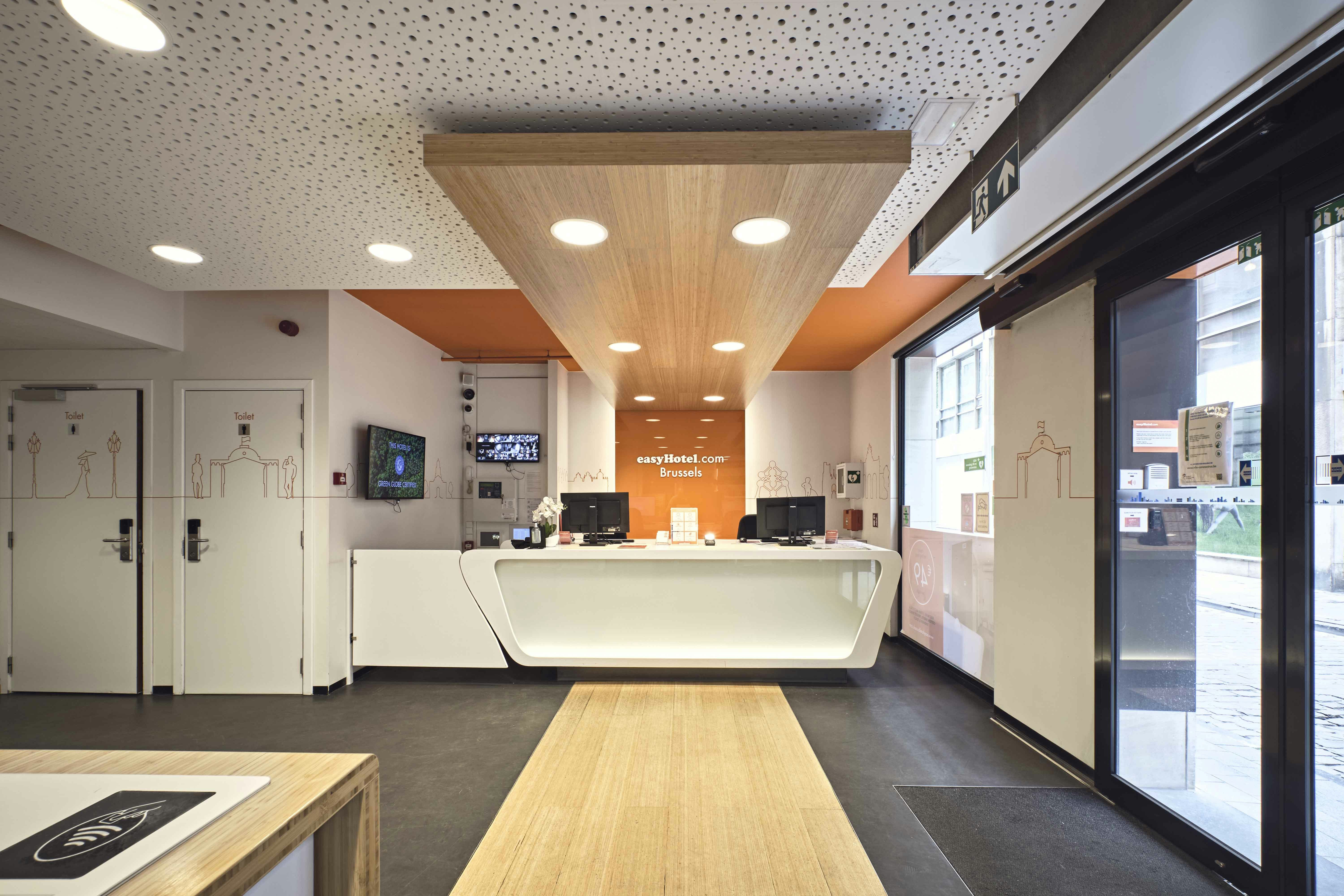easyHotel Brussels City Centre 8/25