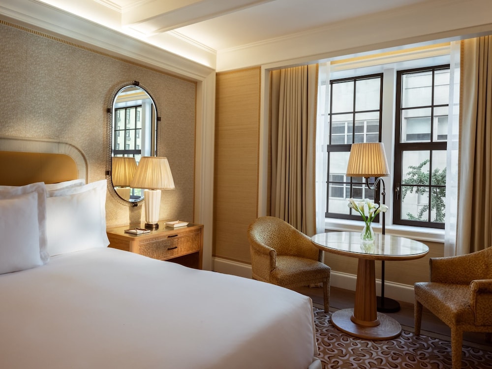 GRAND, DELUXE, KING BED