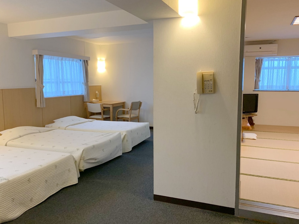Deigo Hotel 12/50