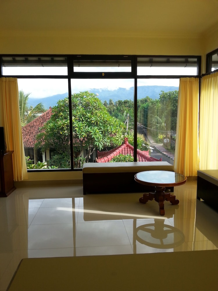 Puri Mandhara Lovina 22/45