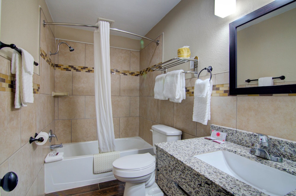 WESTBRIDGE INN AND SUITES 34/39