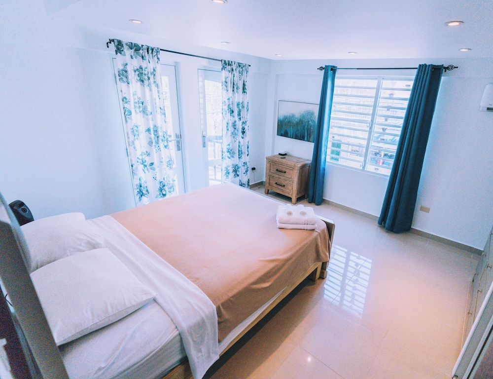 Placid Suites (ex. HM Suites) 15/50