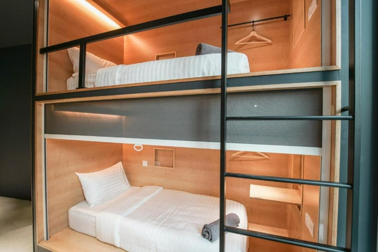 Female Dorm, Pod, Single, Side Access