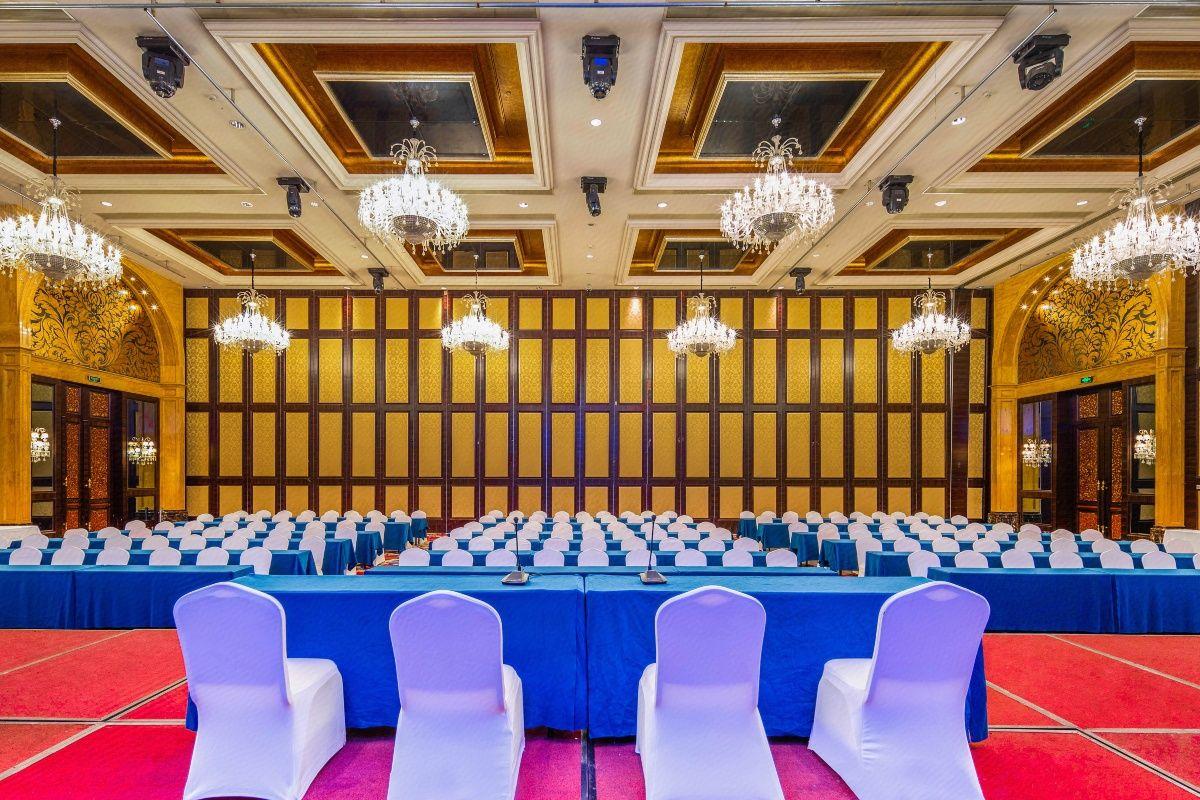 Shangyang Lake New Century Hotel 19/30