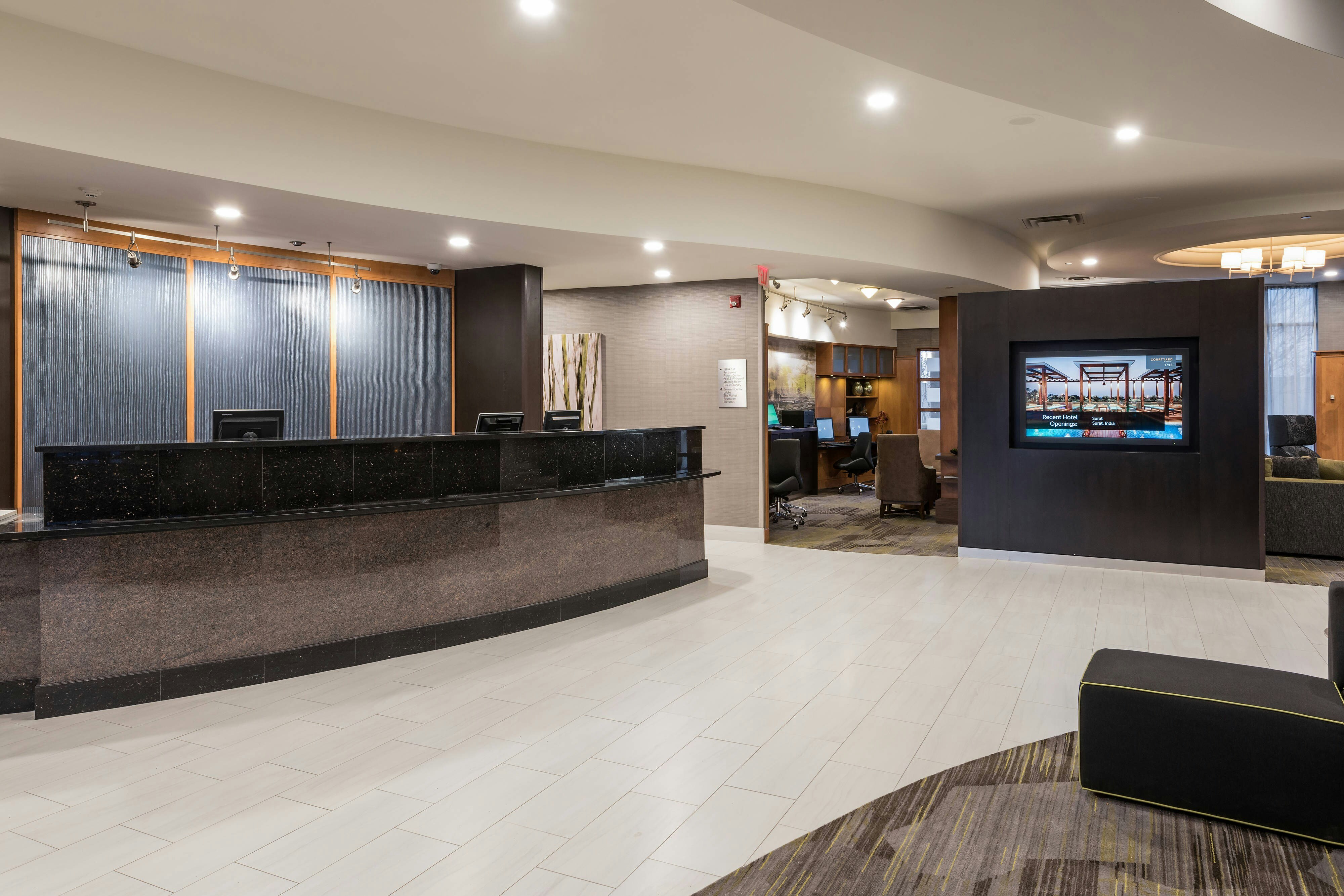 Courtyard By Marriott Toronto Vaughan 7/46
