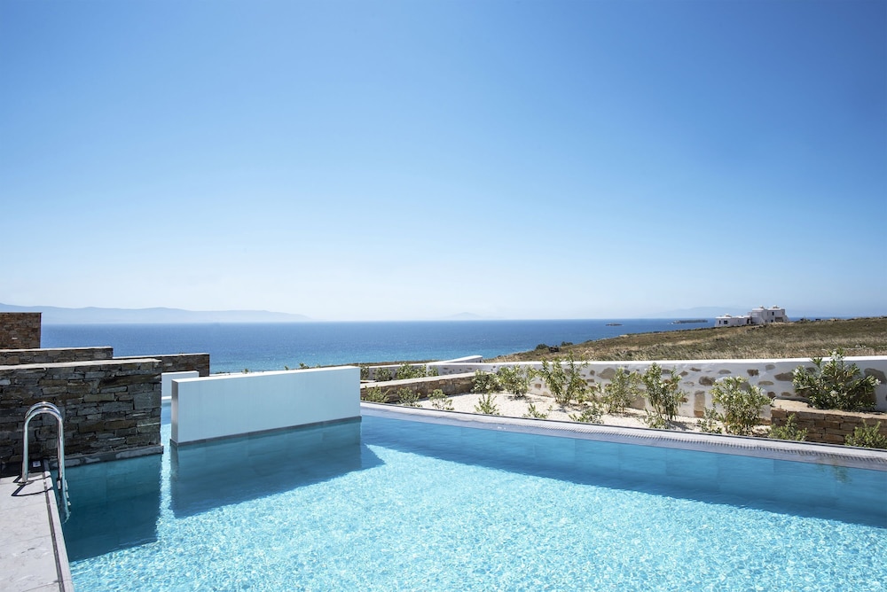 Summer Senses Luxury Resort 5/81