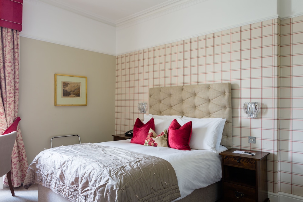 The Belsfield Hotel 11/39