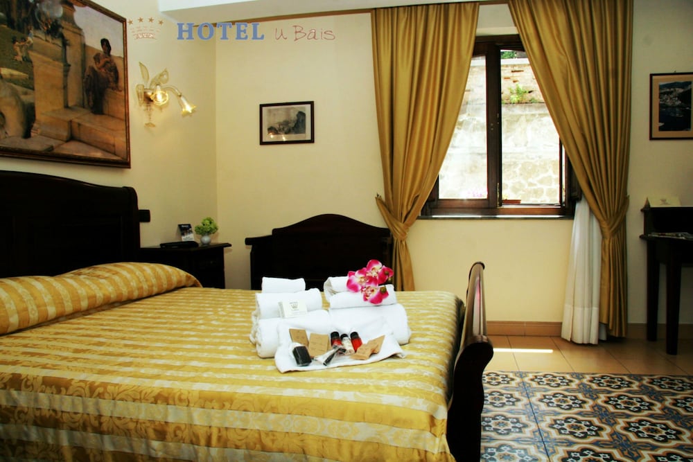 Hotel U Bais 18/36