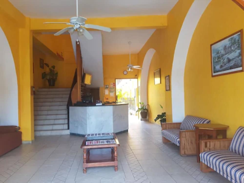 Hotel Arcos del Parque 7/46