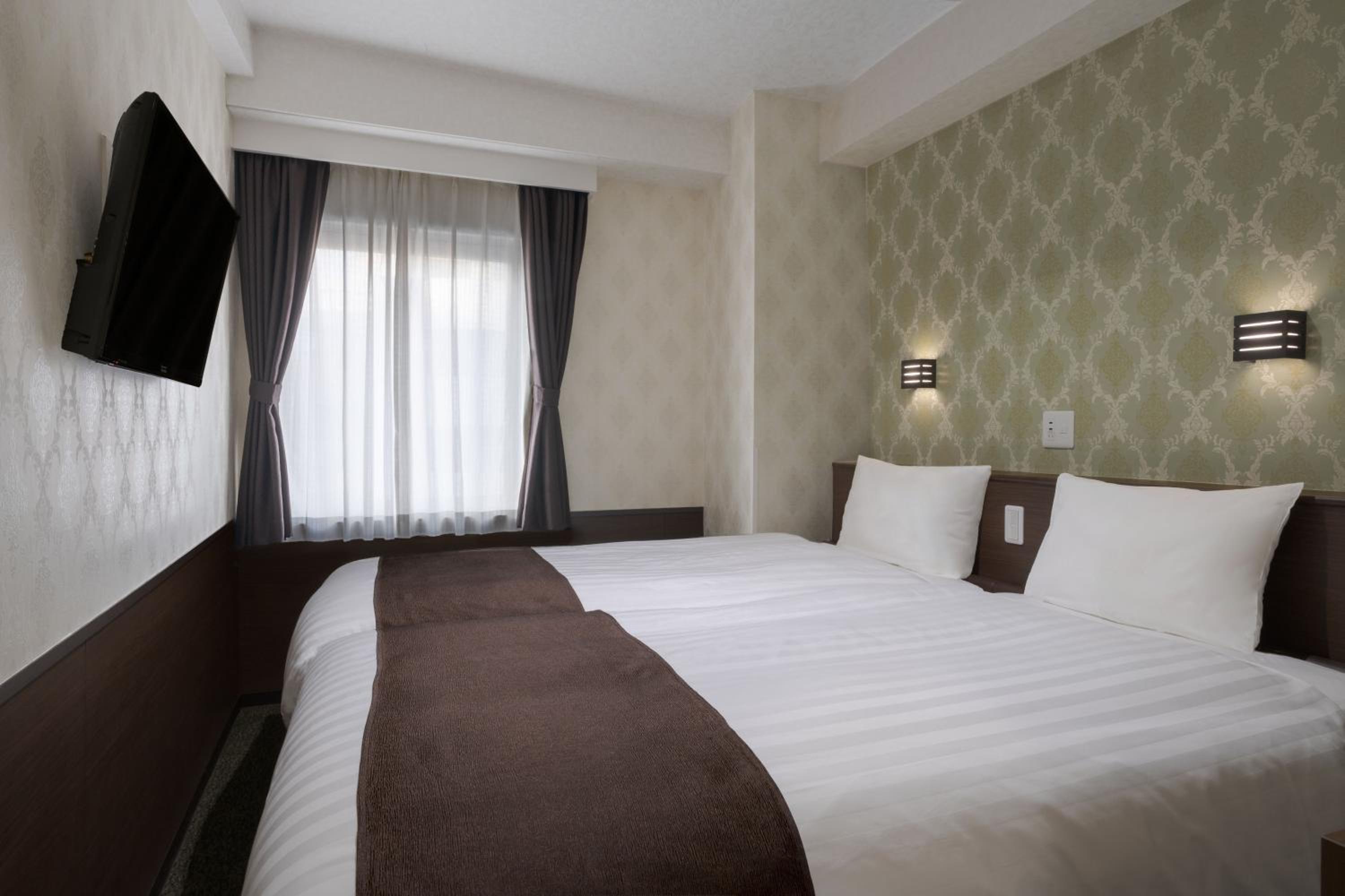 Compact, Twin Beds