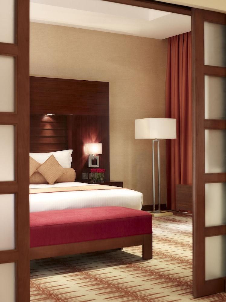 Crowne Plaza Sohar 32/81