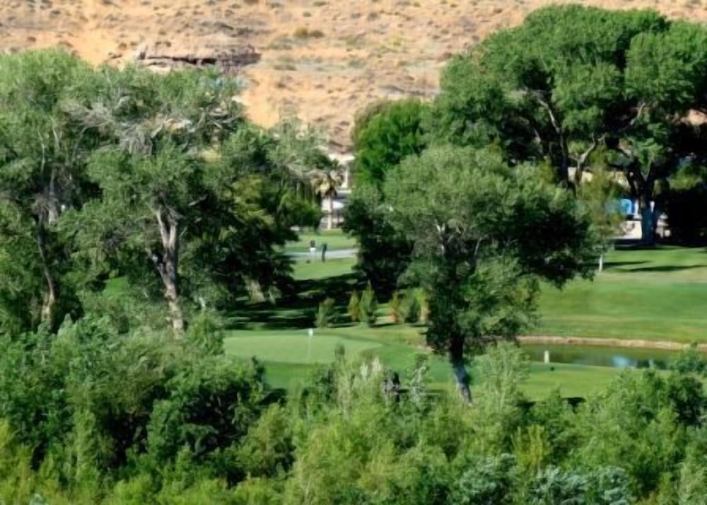 Beaver Dam Lodge 16/26