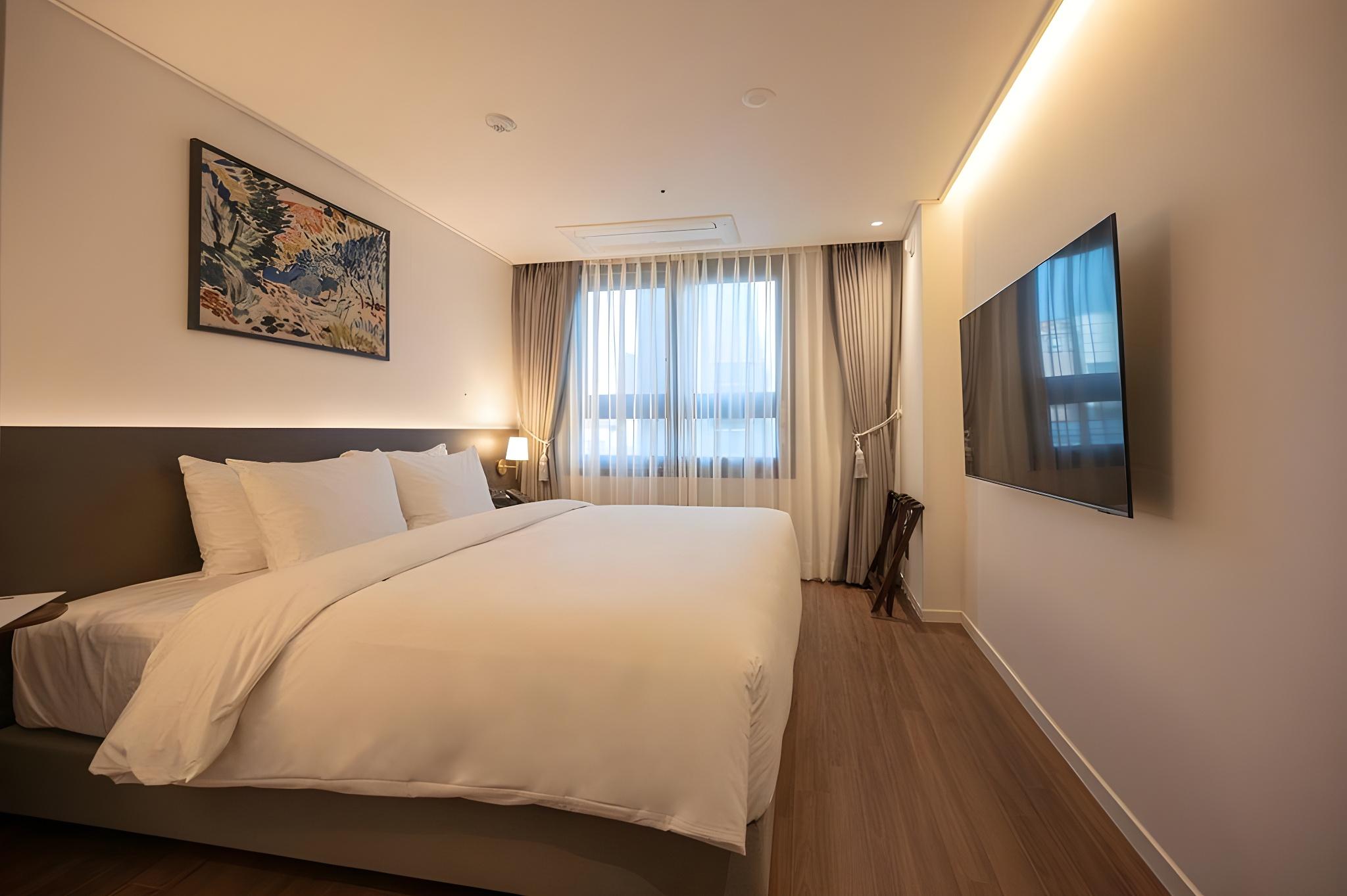 Hollywood, King Bed