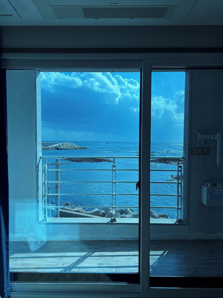 Hotel 52 24/57