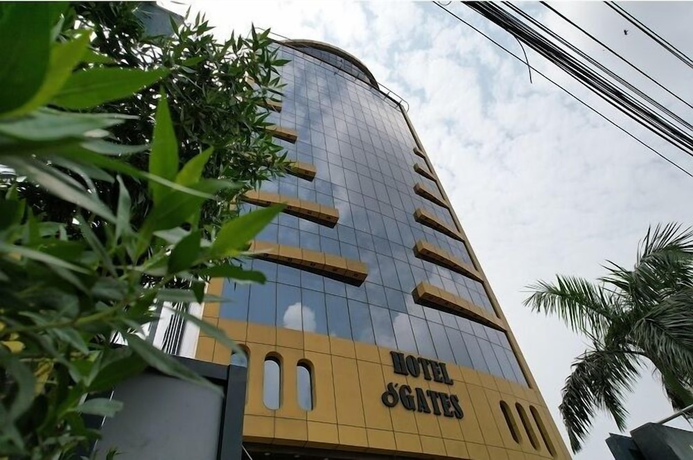 HOTEL dGATES 6/57