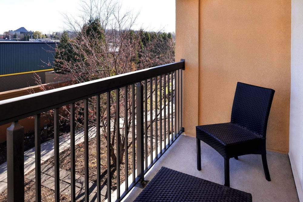 Country Inn & Suites by Radisson, Brown Deer - Milwaukee North in MILWAUKEE - WI