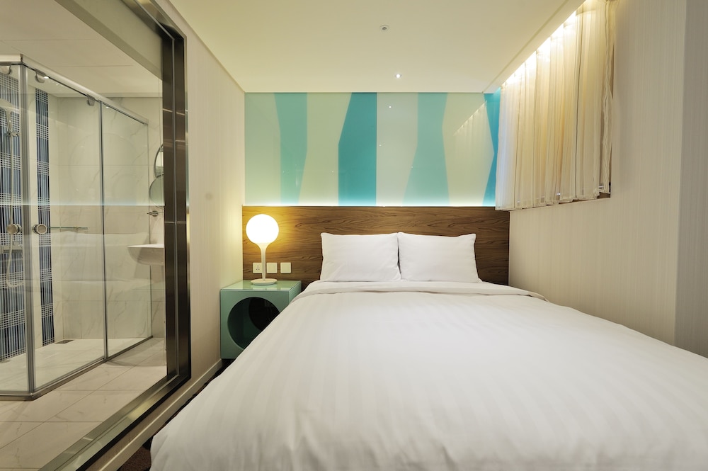 GREEN WORLD HOTEL ZHONGHUA 14/80