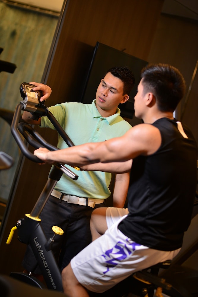 Bayfront Hotel Cebu - North Reclamation 17/67
