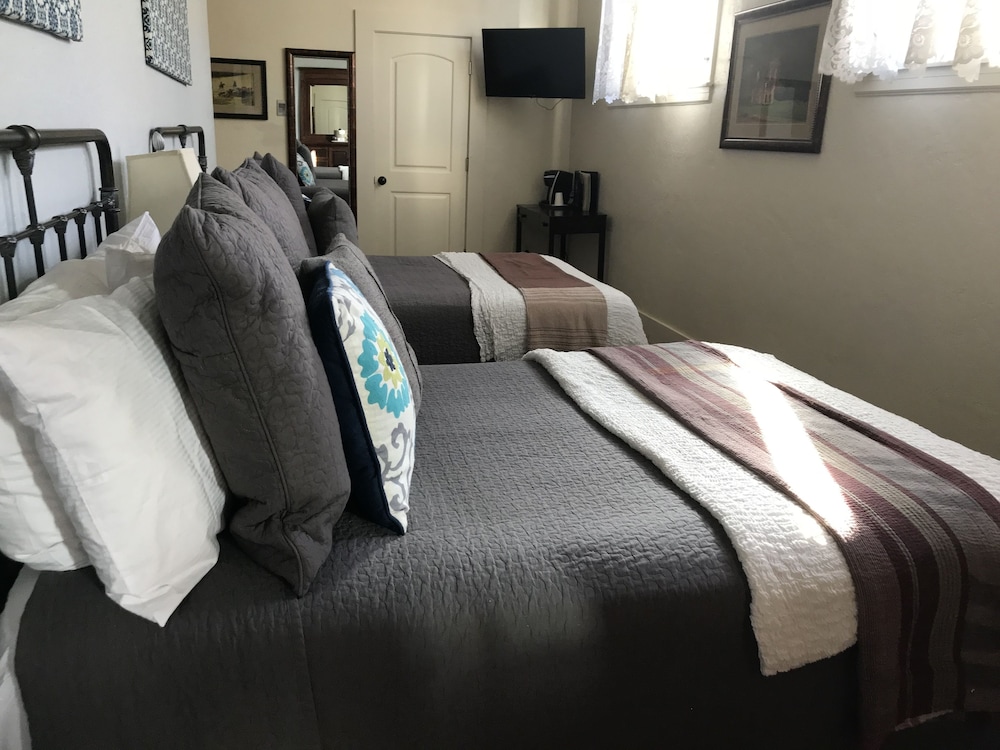 Hotel Sutter 24/73