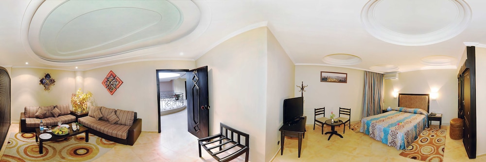 Hotel Tghat Fes 31/42