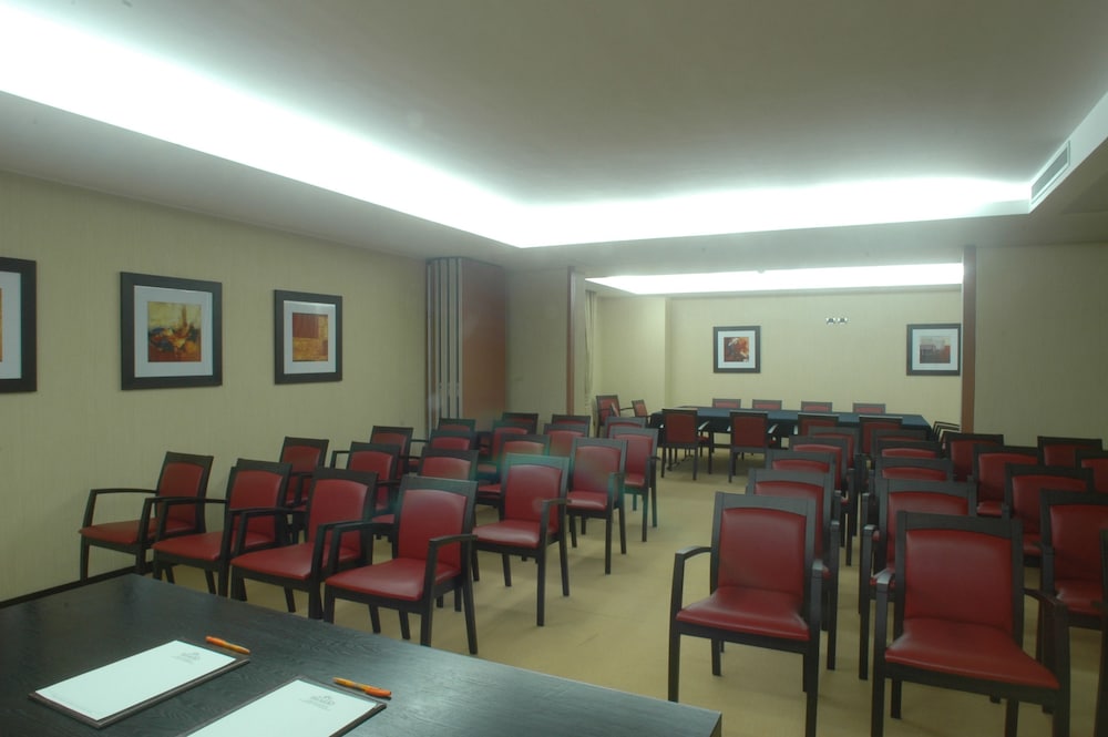 B&B HOTEL Napoli San Mauro 46/50