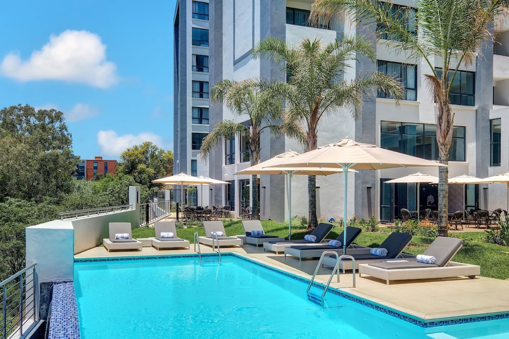 The Regency Apartment Hotel Menlyn 3/40