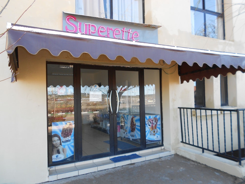 FARAH INN IFRANE 2/69
