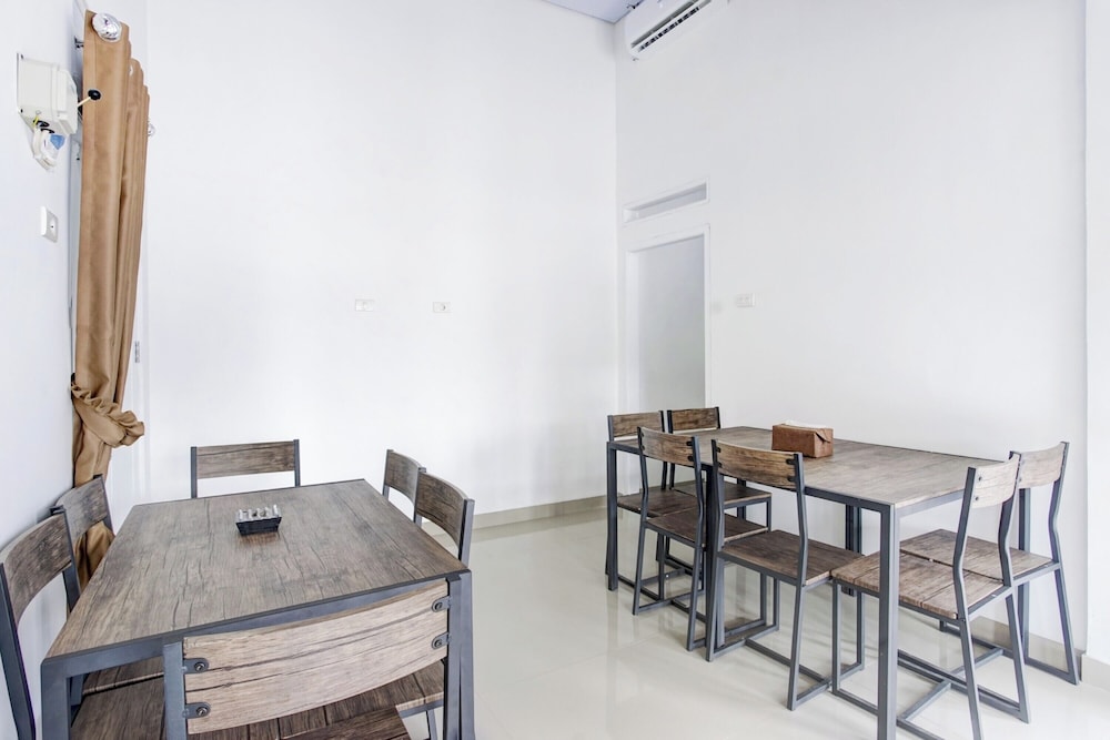 Hotel O Sukarame Near Imanuel Hospital Way Halim Formerly Hotel Griya Bawean 44/47