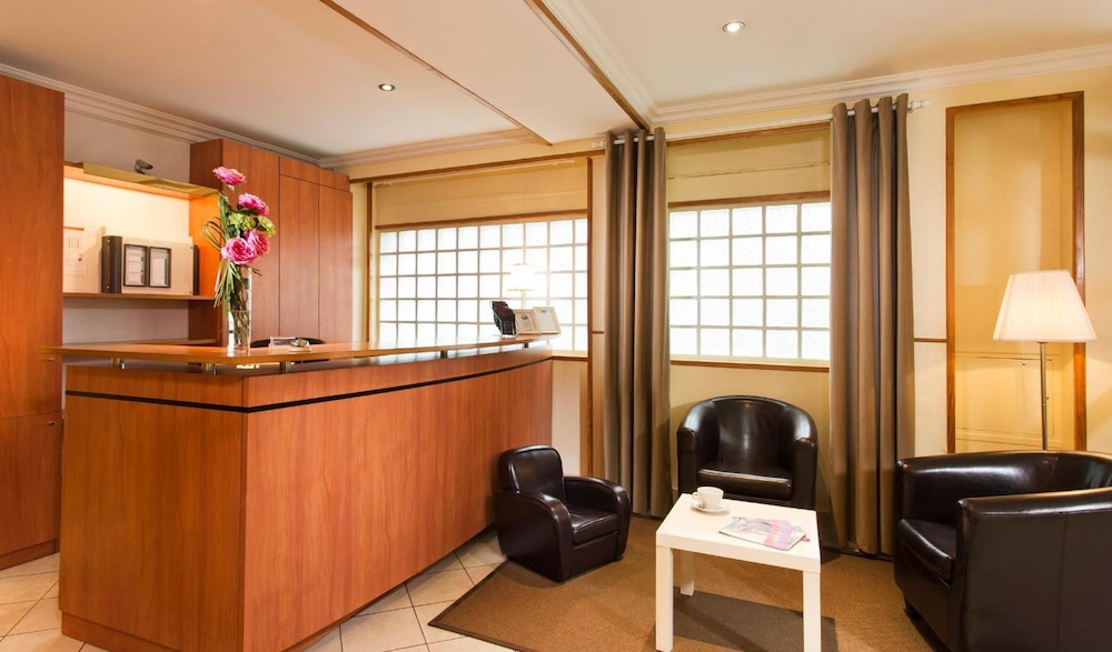 Lobby at Merryl Hotel, PARIS