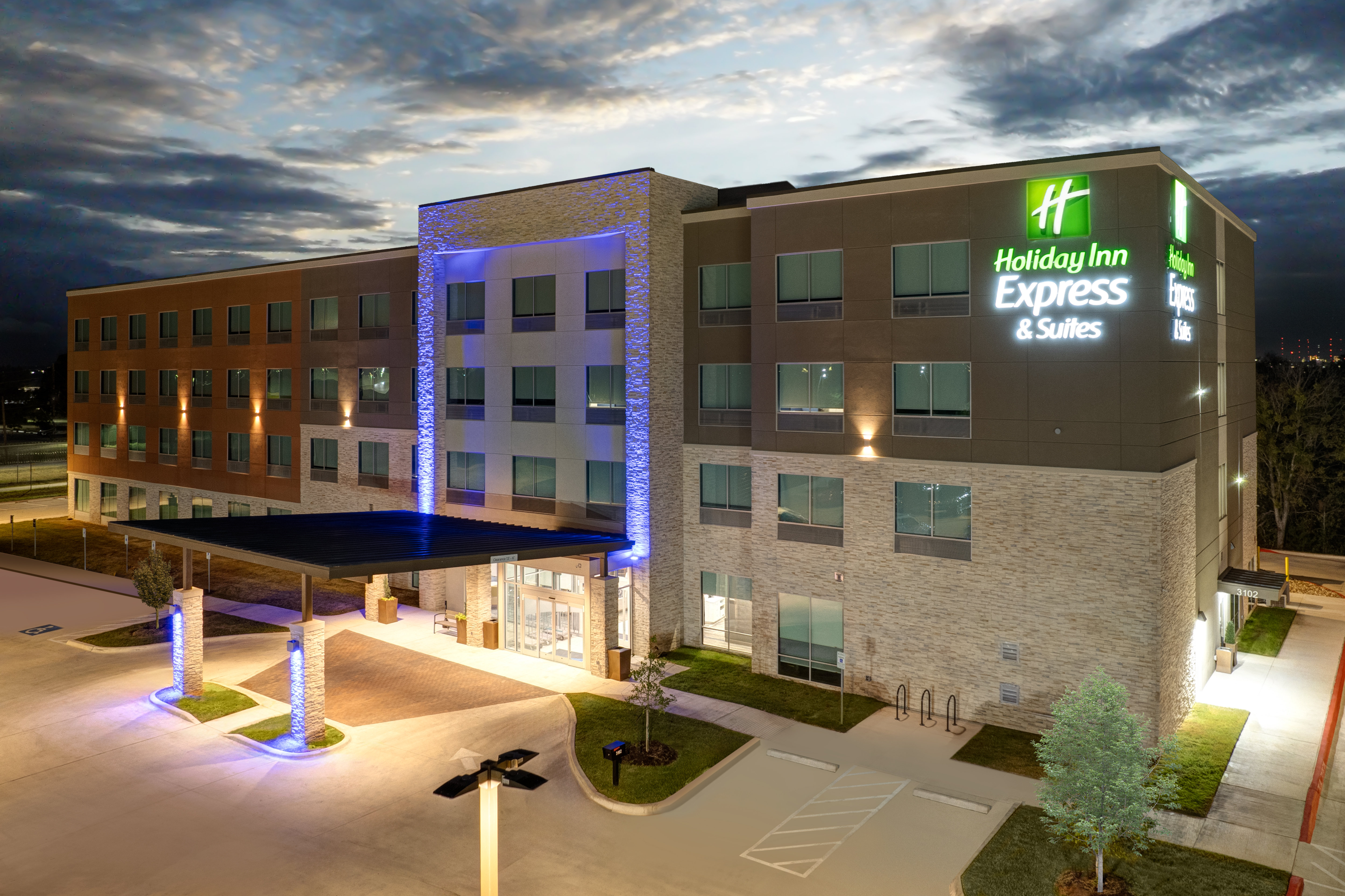 Holiday Inn Express & Suites Austin Airport East 3/44