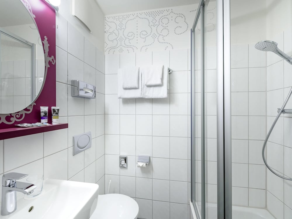 Mercure Hotel Munich Olympiapark 74/74