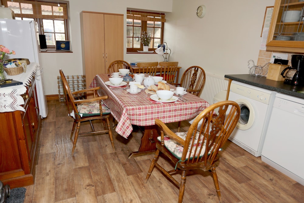 The Old Cart House 22/41