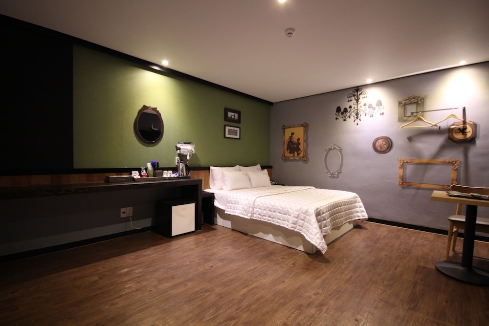 G7 Hotel 20/42