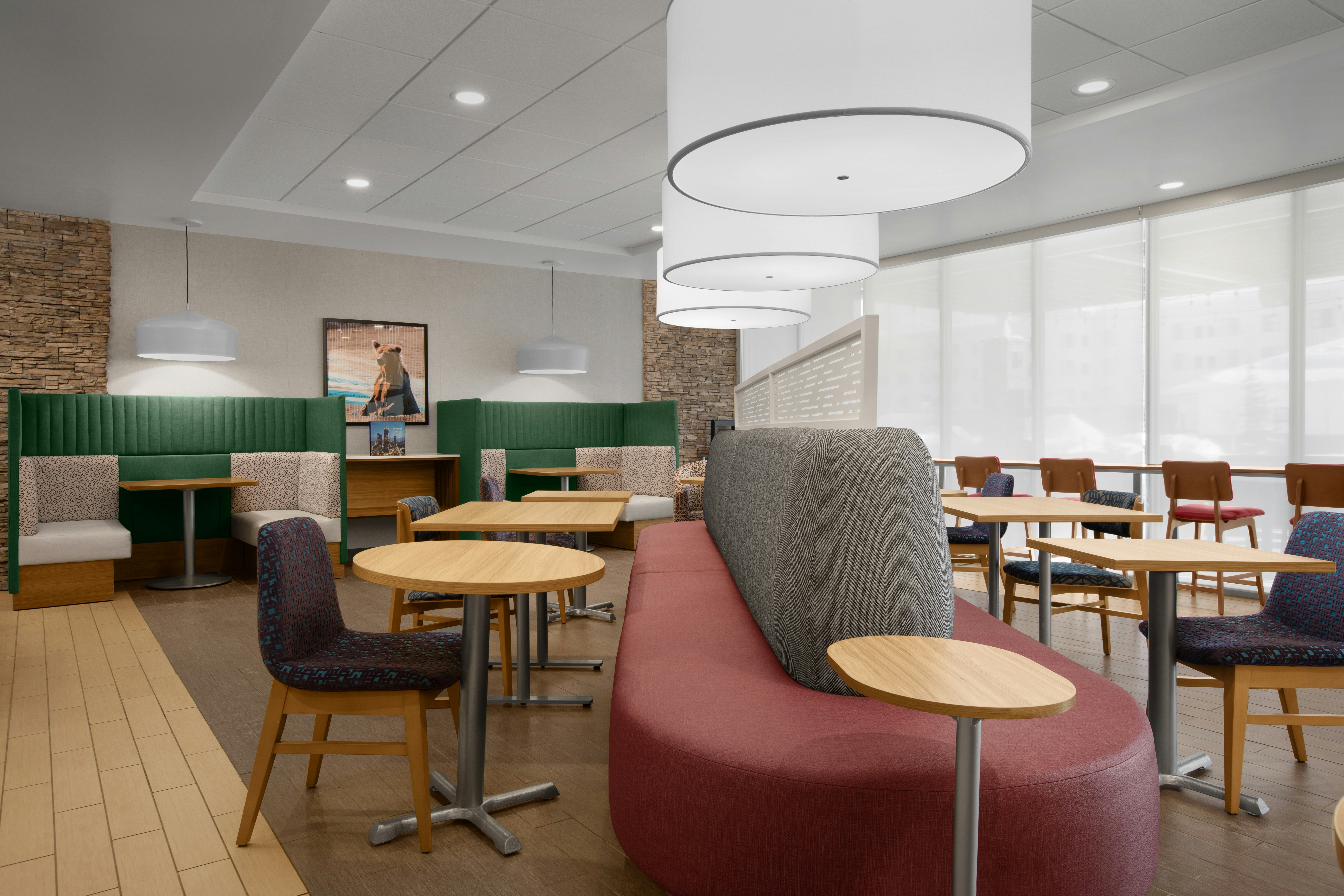 Home2 Suites by Hilton Anchorage/Midtown 48/62