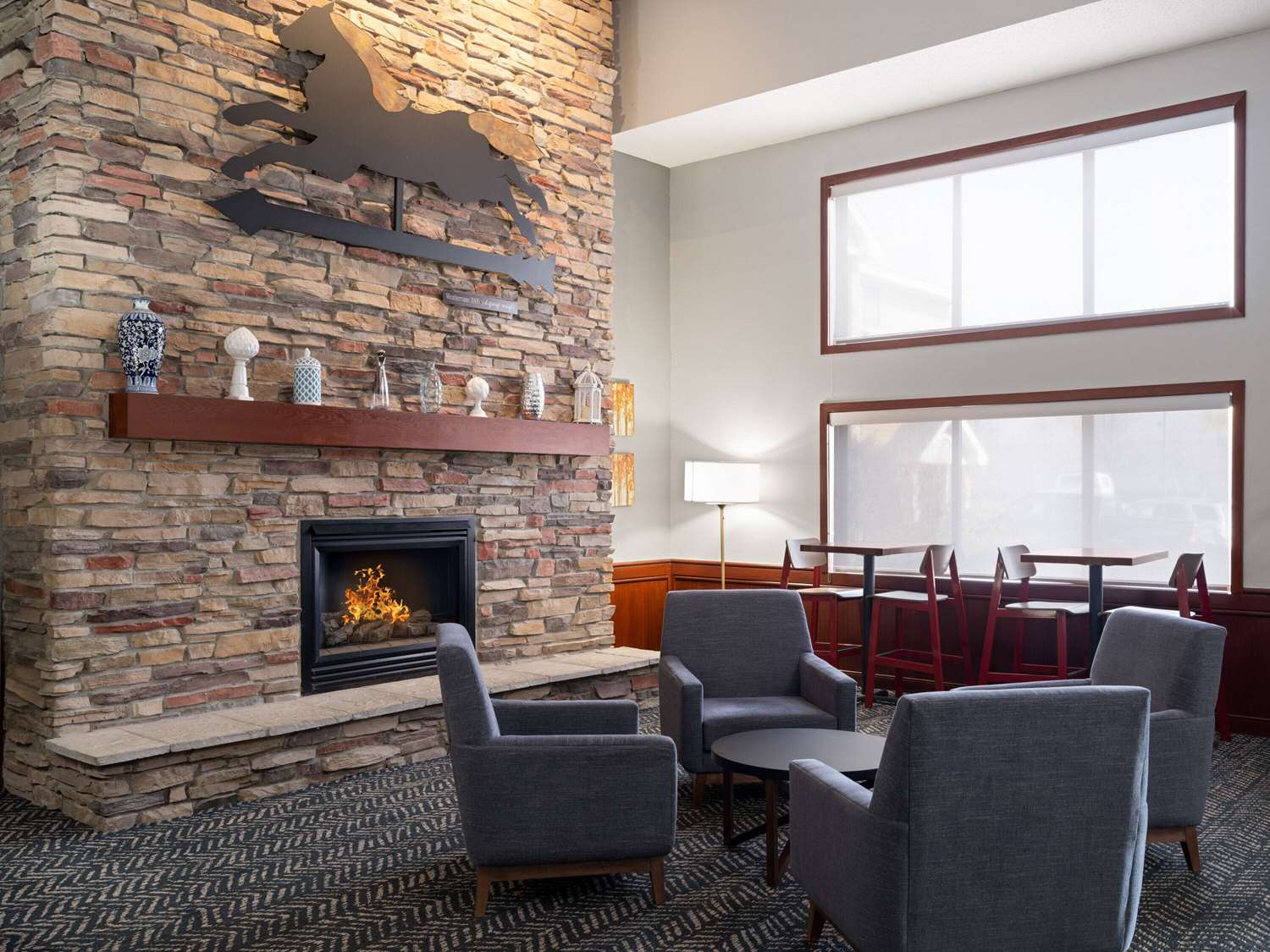 AmericInn by Wyndham Shakopee Near Canterbury Park 18/20